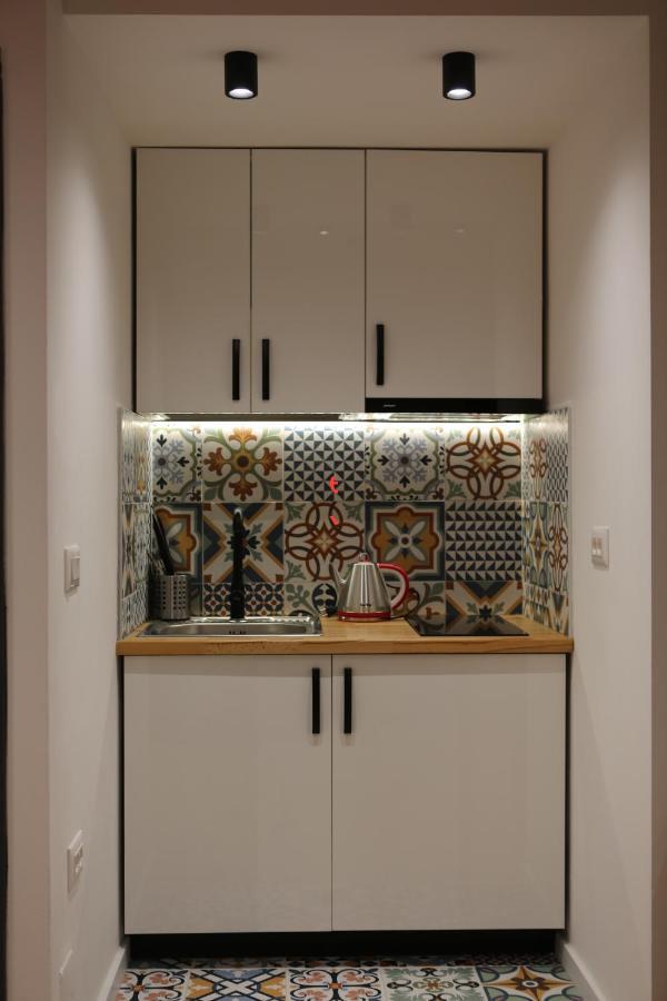 Blloku Studio Apartament Tiranë Luaran gambar