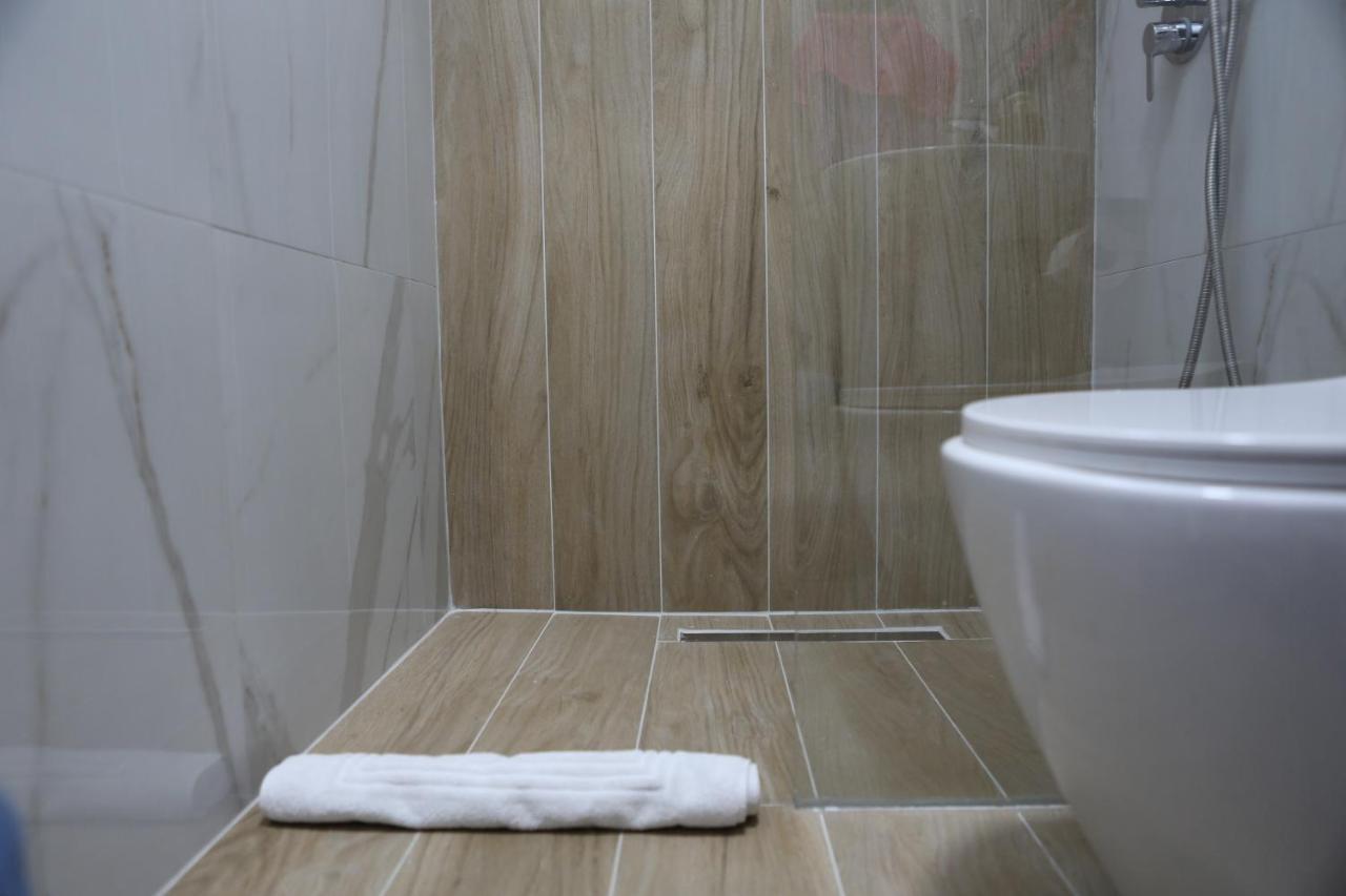 Blloku Studio Apartament Tiranë Luaran gambar