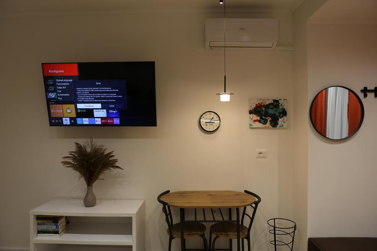 Blloku Studio Apartament Tiranë Luaran gambar